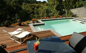 Decks of Paihia Bed And Breakfast